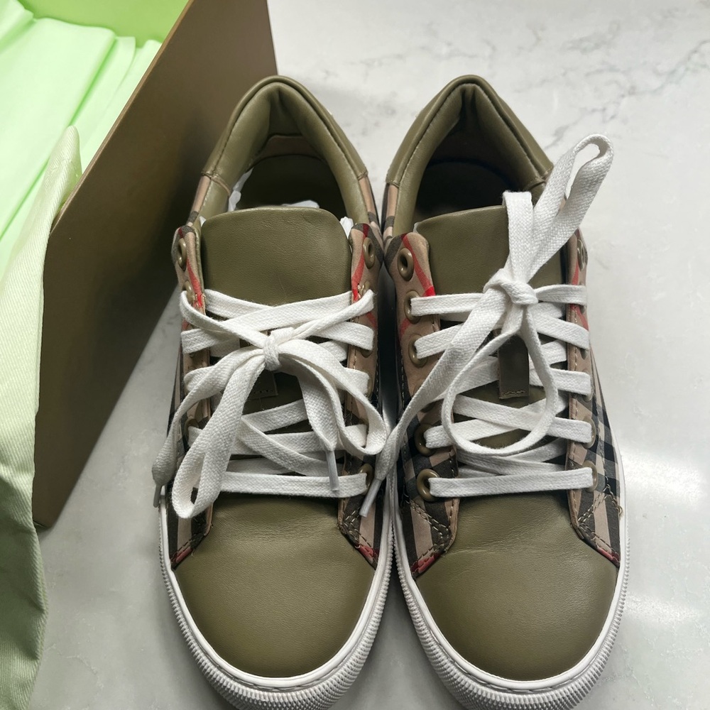 Women’s Burberry Sneakers - Picture 8 of 10